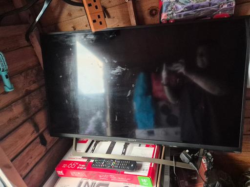 Buy & Sell Park Hill Sheffield - Photos for 42inch tv