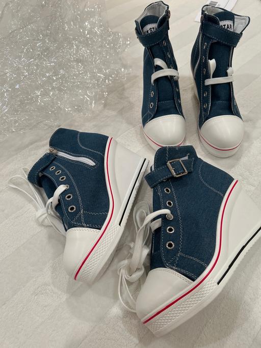 Buy & Sell Weybridge Elmbridge - Photos for 2 Pairs of NEW TRAINER BOOTS