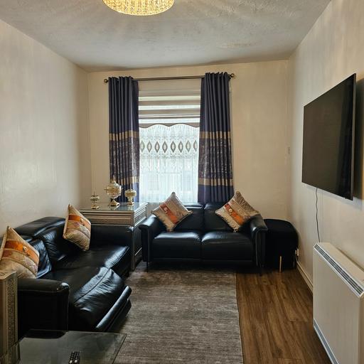 Buy & Sell Maida Vale West London - Photos for 3 seater recliner sofa