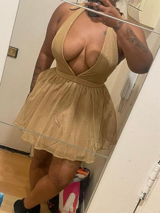 Buy & Sell Shepherd`s Bush West London - Photos for Short gold skater dress