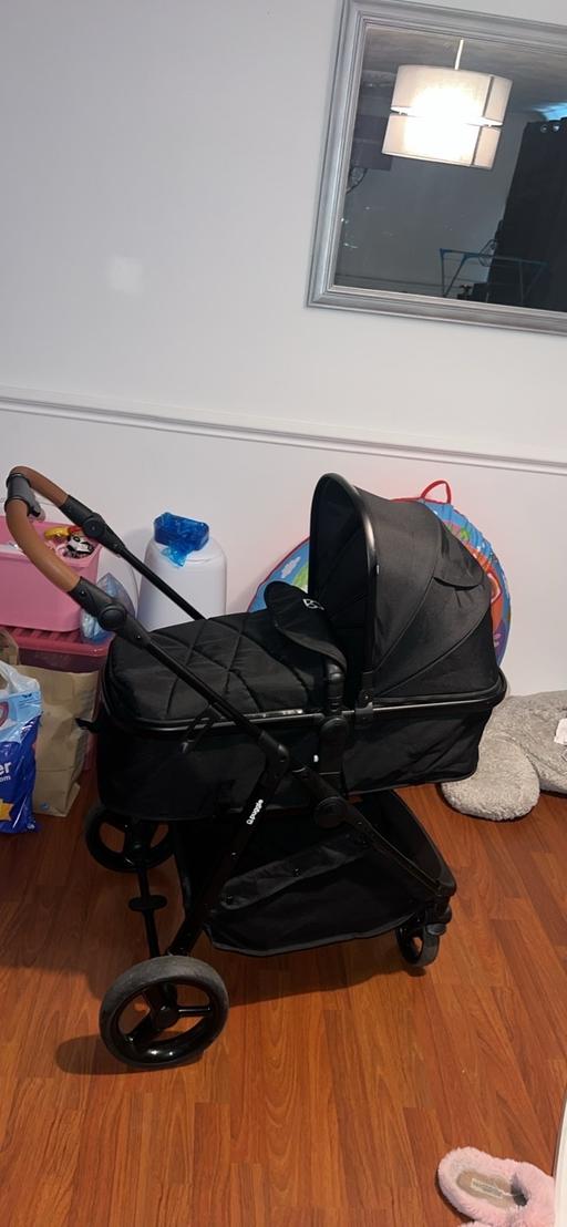 Buy & Sell Waltham Forest East London - Photos for Puggle pushchair