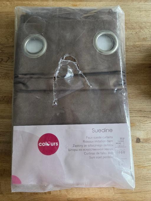 Buy & Sell Oaken South Staffordshire - Photos for New Faux Suede Eyelet Curtains
