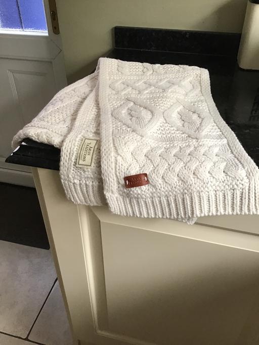 Buy & Sell Ravenstone North West Leicestershire - Photos for New ARAN Scarf