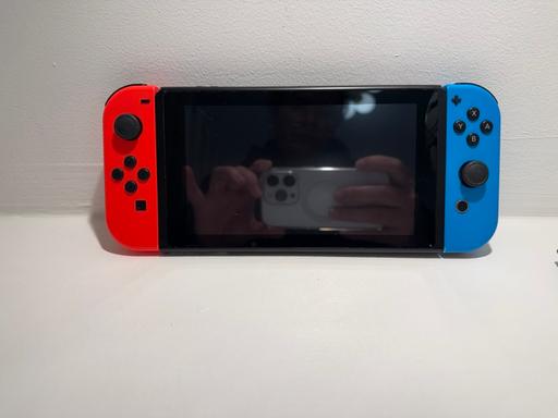 Buy & Sell Sandfield Park Liverpool - Photos for Nintendo’s switch Neon.