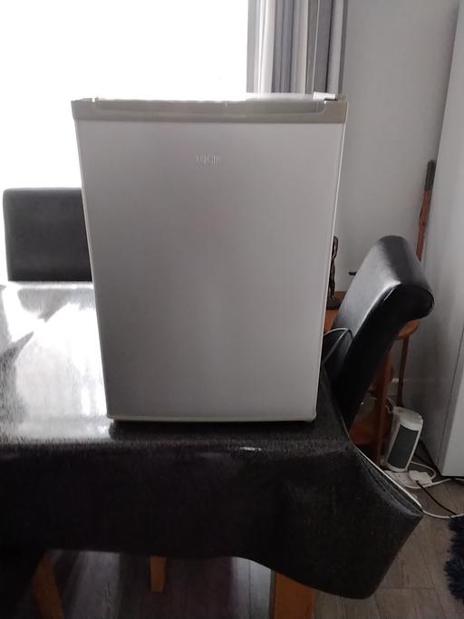 Buy & Sell Fairwater Torfaen - Wales - Photos for Logik table top fridge