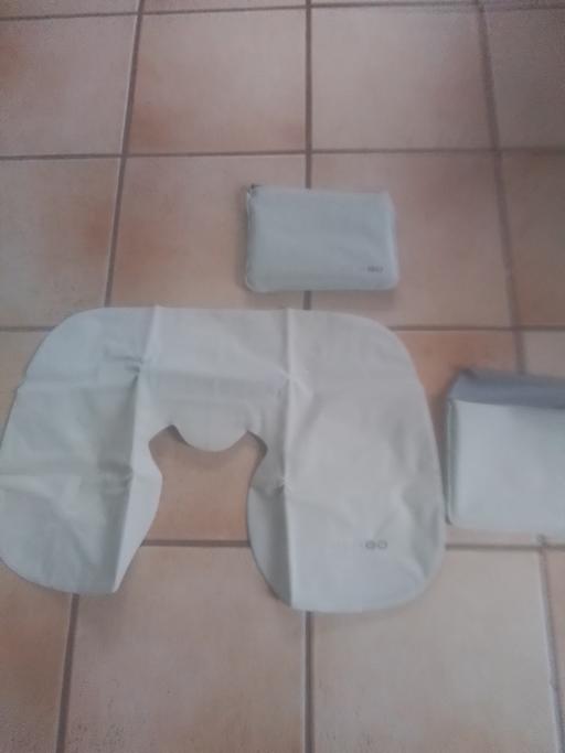 Buy & Sell Streetly Walsall - Photos for TWO FOLD DESIGN GO BLOW UP NECK SUPPORTS