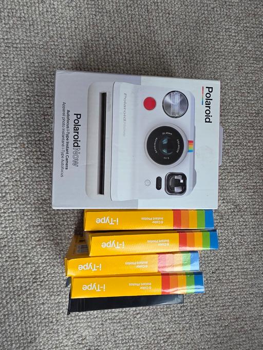 Buy & Sell - Photos for White Polaroid Now Autofocus Camera & Film
