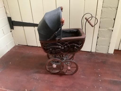Buy & Sell Forest Town Mansfield - Photos for Vintage Victorian dolls pram