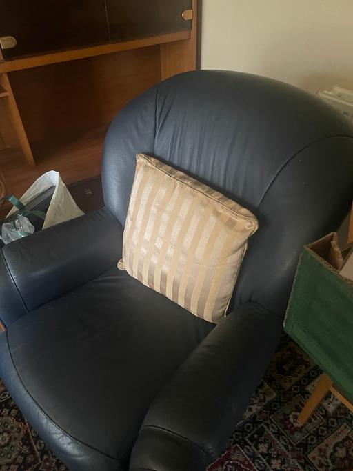 Buy & Sell Stanton Hill Ashfield - Photos for Navy leather 3 seater sofa and chair