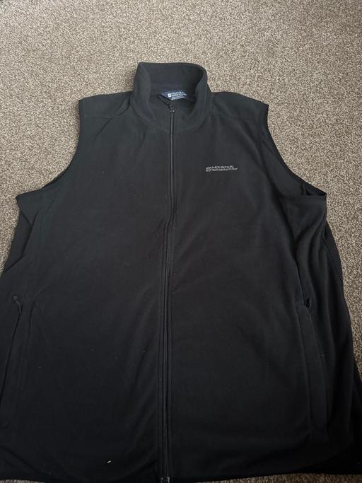 Buy & Sell New Eltham South East London - Photos for Mountain Warehouse black gilet XL