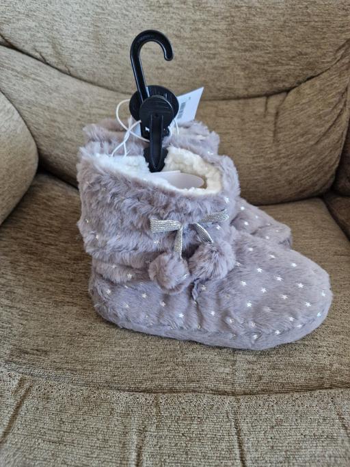 Buy & Sell Ramsgate Thanet - Photos for bn slipper boots size 4