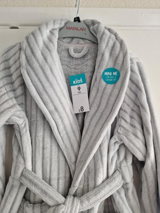 Buy & Sell Ramsgate Thanet - Photos for bn dressing gown age 9years