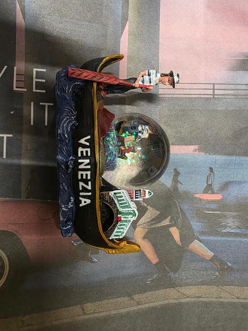 Buy & Sell Coalville North West Leicestershire - Photos for Assorted vintage snowglobes world cities