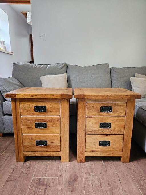 Buy & Sell Catshill Bromsgrove - Photos for Two solid oak bedside tables.