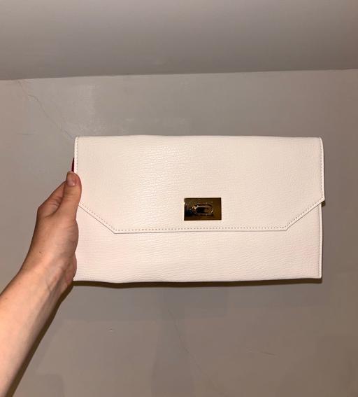 Buy & Sell Spinney Hill West Northamptonshire - Photos for White Clutch Bag