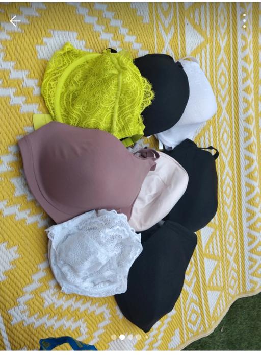 Buy & Sell Hornsey North London - Photos for 38f Bra Bundle