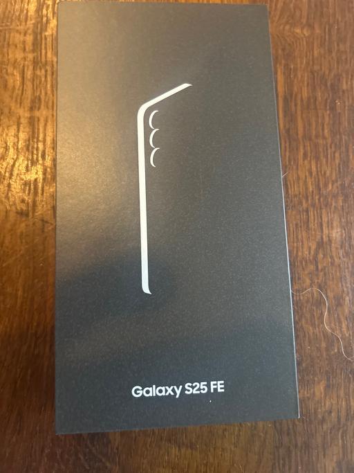Buy & Sell Newport Pagnell Milton Keynes - Photos for Samsung S25 FE white 512gb brand new