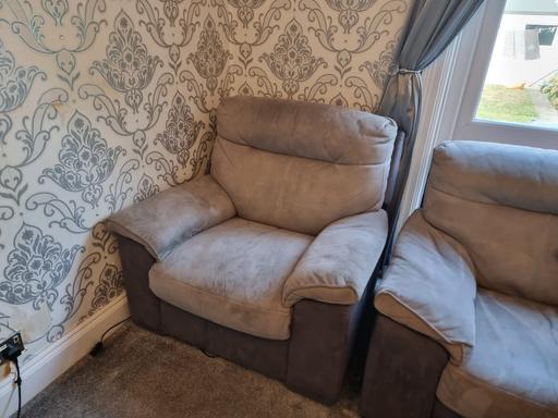 Buy & Sell Acocks Green Birmingham - Photos for Recliner chair and footstool, ex DFS
