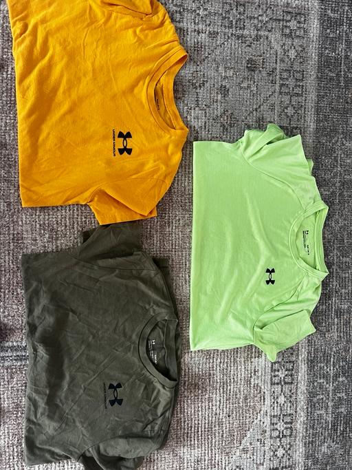 Buy & Sell Knowsley Park Knowsley - Photos for Boys t-shirts