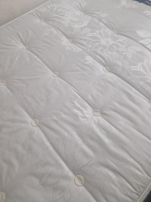 Buy & Sell Gants Hill East London - Photos for double bed mattress