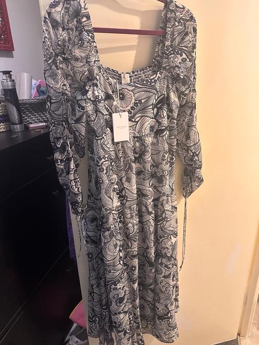 Buy & Sell Chalton Central Bedfordshire - Photos for Ted baker dress