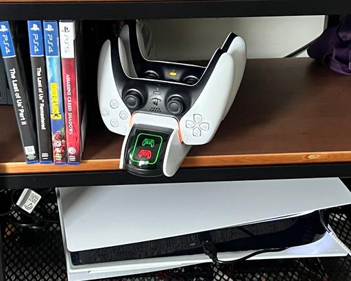 Buy & Sell Whitton Richmond upon Thames - Photos for PS5 Disc Edition, 2 controllers