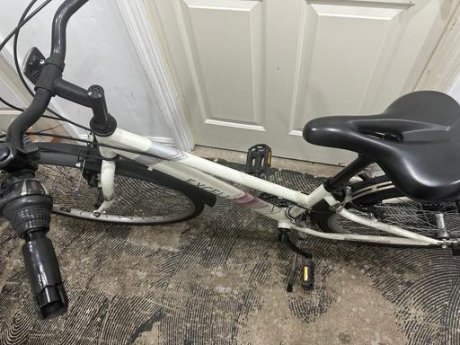 Buy & Sell Cambridge Heath East London - Photos for Apollo Excelle Womens Hybrid Bike - S Frame