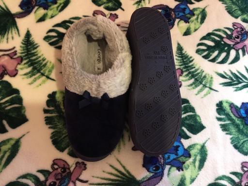 Buy & Sell Woodcross Wolverhampton - Photos for Ladies House Slippers Size 5 Not Been Worn