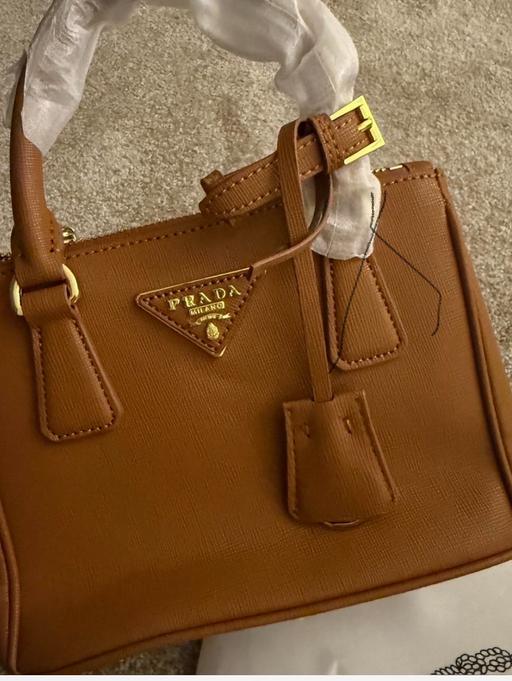 Buy & Sell Fenham Newcastle upon Tyne - Photos for PRADA