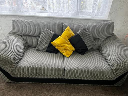 Buy & Sell Frimley Surrey Heath - Photos for Luxury 3 seater sofa+matching recliner chair
