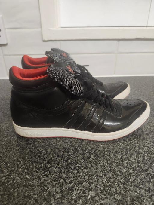 Buy & Sell Stretford Trafford - Photos for Adidas Trainers 6