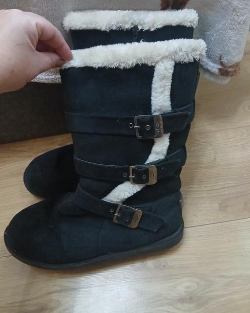 Buy & Sell Ocker Hill Sandwell - Photos for Ugg boots