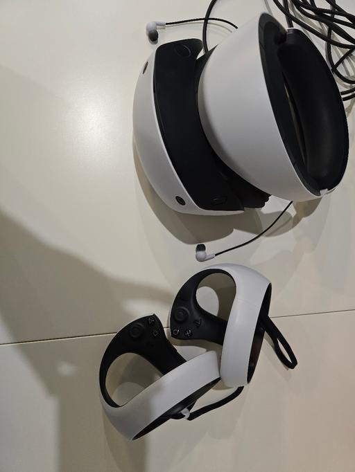 Buy & Sell Laindon Basildon - Photos for PlayStation VR2 Headset and Cotrollers