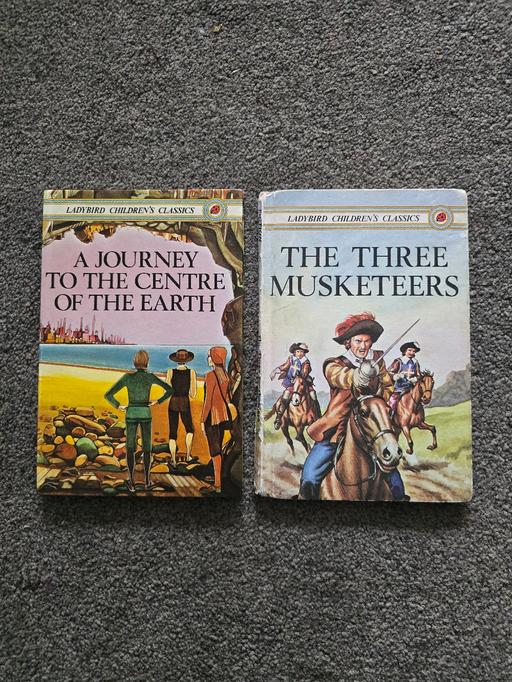 Buy & Sell Rowley Regis Sandwell - Photos for 2 Vintage Ladybird books