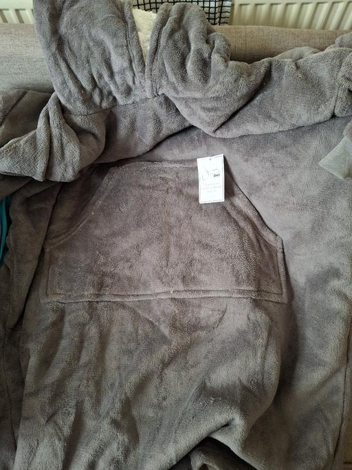 Buy & Sell Cutsyke Wakefield - Photos for Adults extra long hoodie blanket ***NEW***