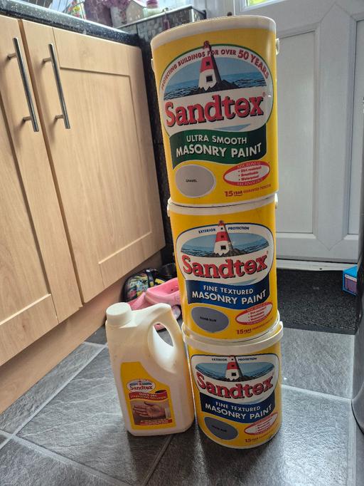 Buy & Sell Quarry Bank Dudley - Photos for Sandtex masonry paint