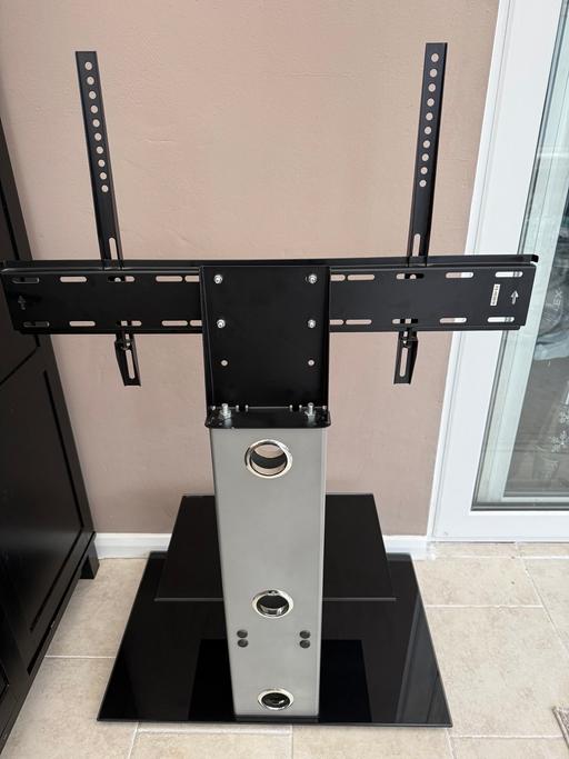 Buy & Sell Milnrow Rochdale - Photos for TV STAND AND MOUNT UP TO 65 inch