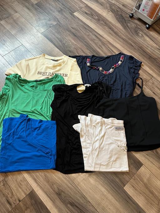 Buy & Sell Longley Sheffield - Photos for Woman’s tops