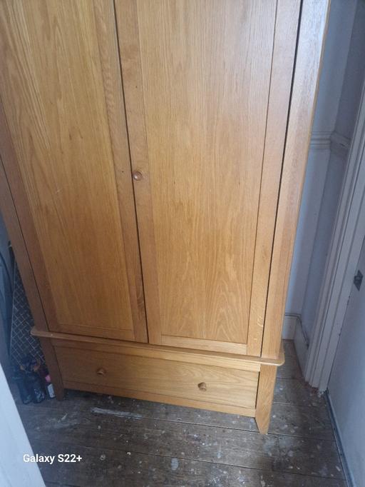 Buy & Sell Upper Holloway North London - Photos for oak wardrobe chest of drawers eith it