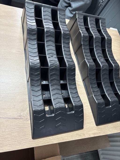 Buy & Sell Duckmanton Chesterfield - Photos for Caravan lifting ramps