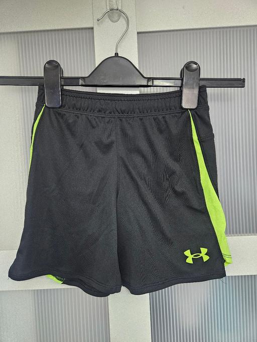 Buy & Sell Weston Point Halton - Photos for Age 4-5 UNDER ARMOUR shorts