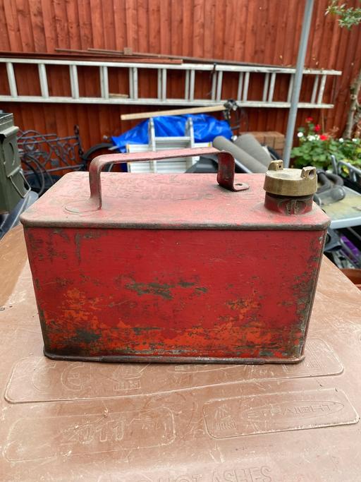 Vehicles Coventry Nuneaton and Bedworth - Photos for Petrol can & cartridges box