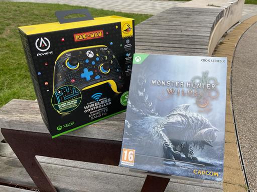 Buy & Sell Rainham Medway - Kent - Photos for Wireless Glow SEController - Pac-Man - New