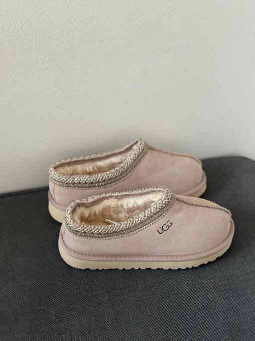 Buy & Sell Winchmore Hill North London - Photos for Ugg Tazz Slippers