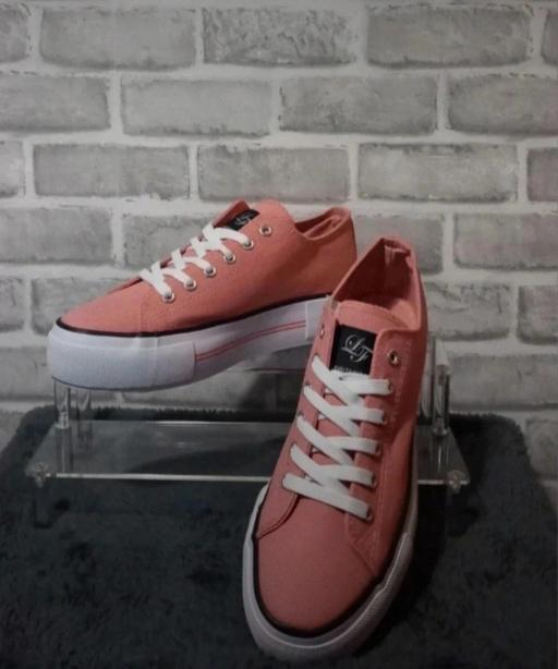 Buy & Sell Jaywick Tendring - Photos for Women’s Loyalty and Faith Trainers