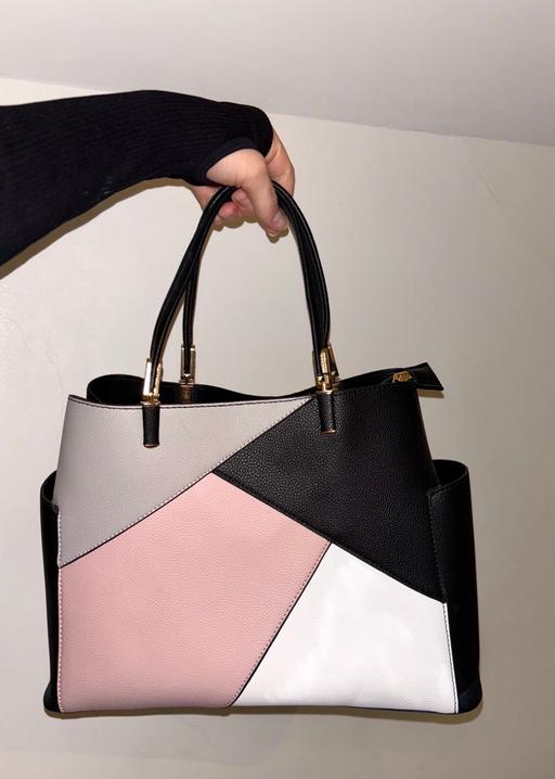 Buy & Sell Abington West Northamptonshire - Photos for Multicoloured Handbag