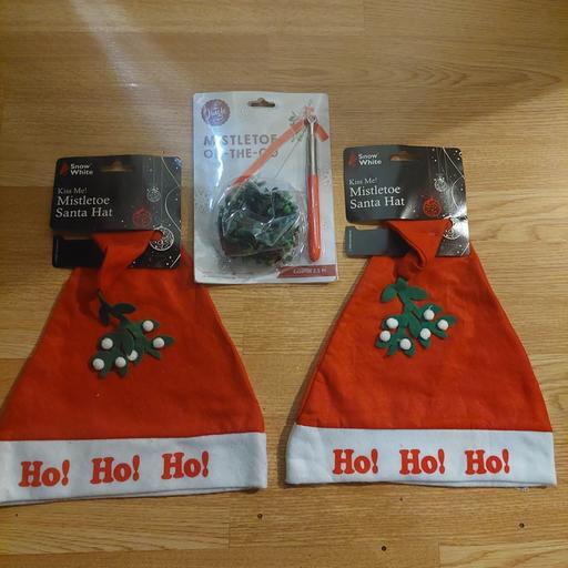 Buy & Sell Ocker Hill Sandwell - Photos for christmas mistletoe on a stick and hats
