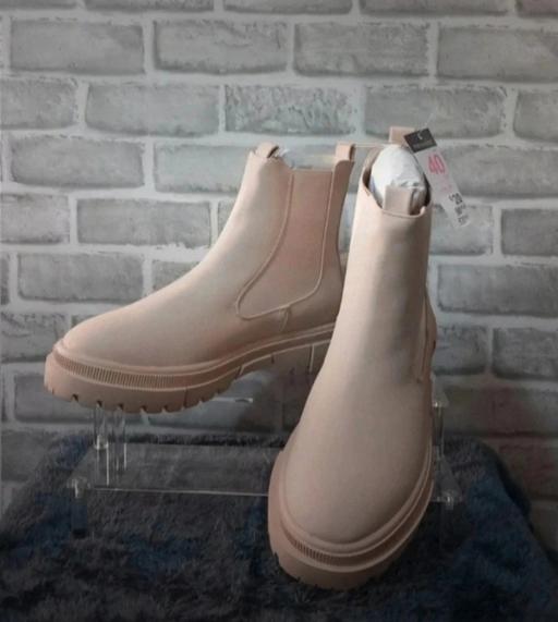 Buy & Sell Clacton-on-Sea Tendring - Photos for Womens Primark boots size 7