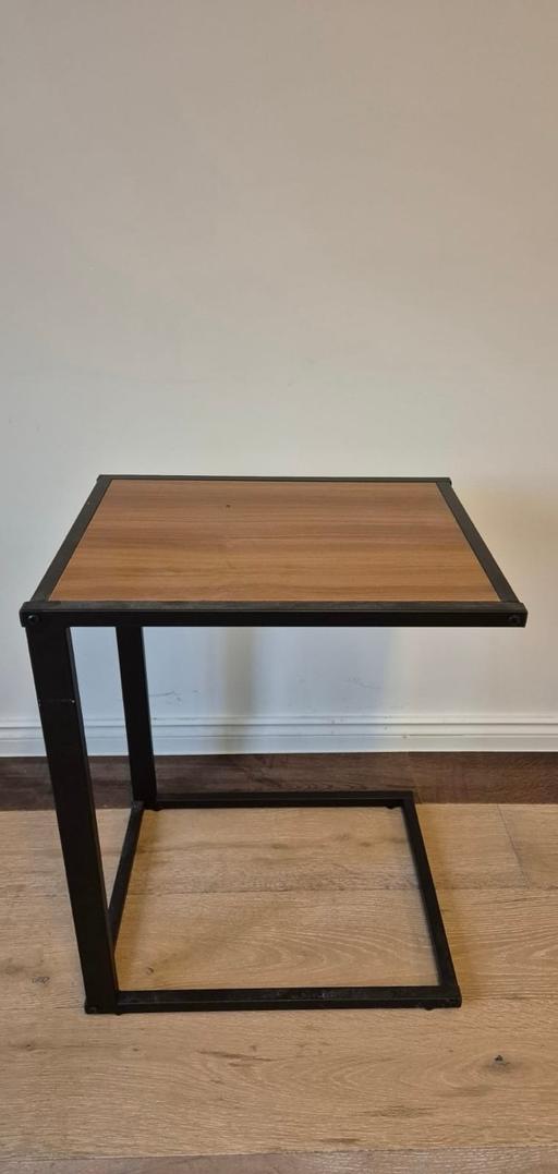 Buy & Sell Banstead Reigate and Banstead - Photos for Side table