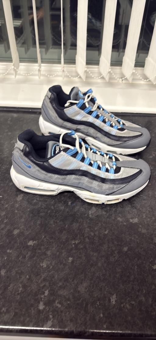 Buy & Sell Castle Industrial Estate Oldham - Photos for Trainers